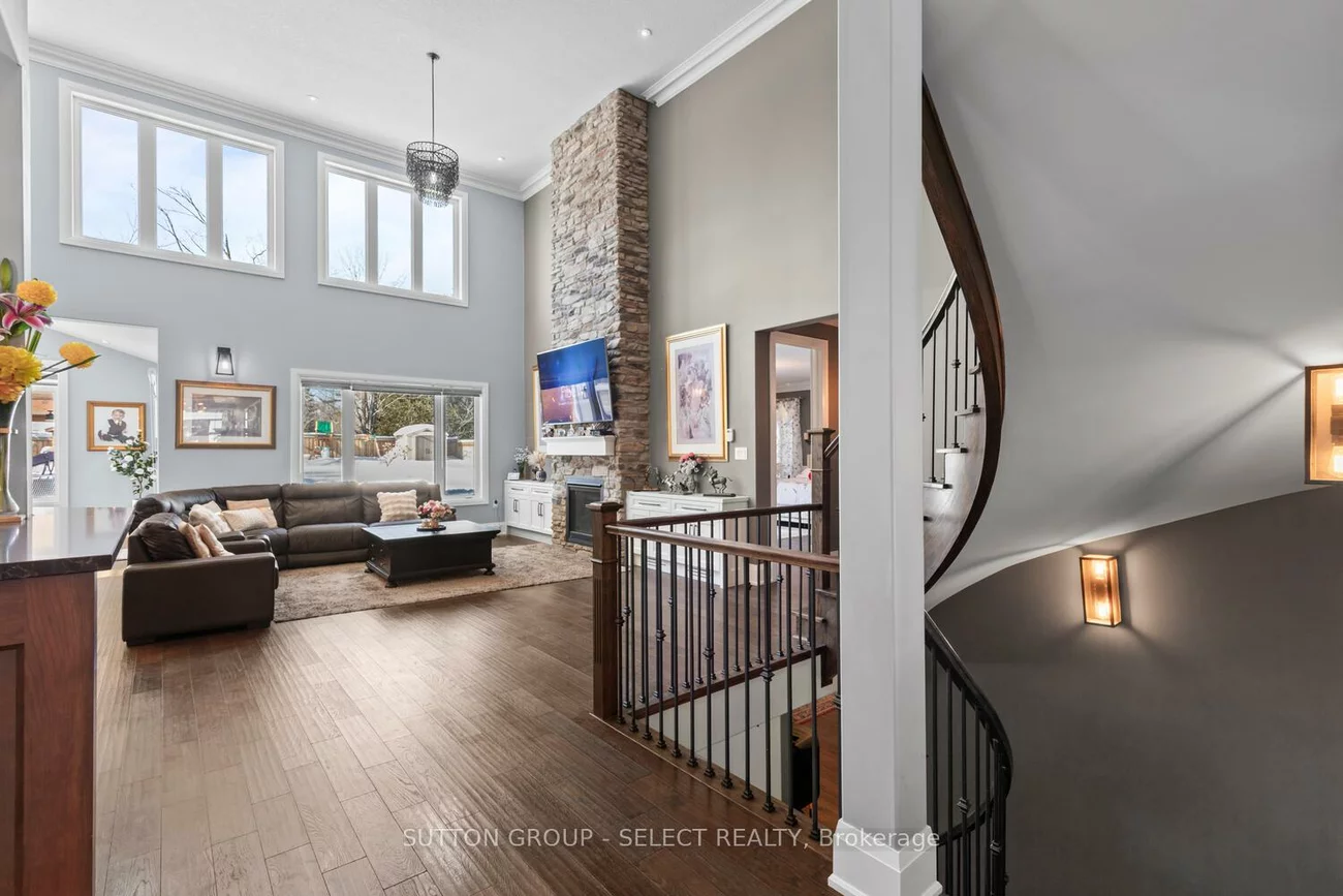 276, Sunnybrae, Stroud, Innisfil