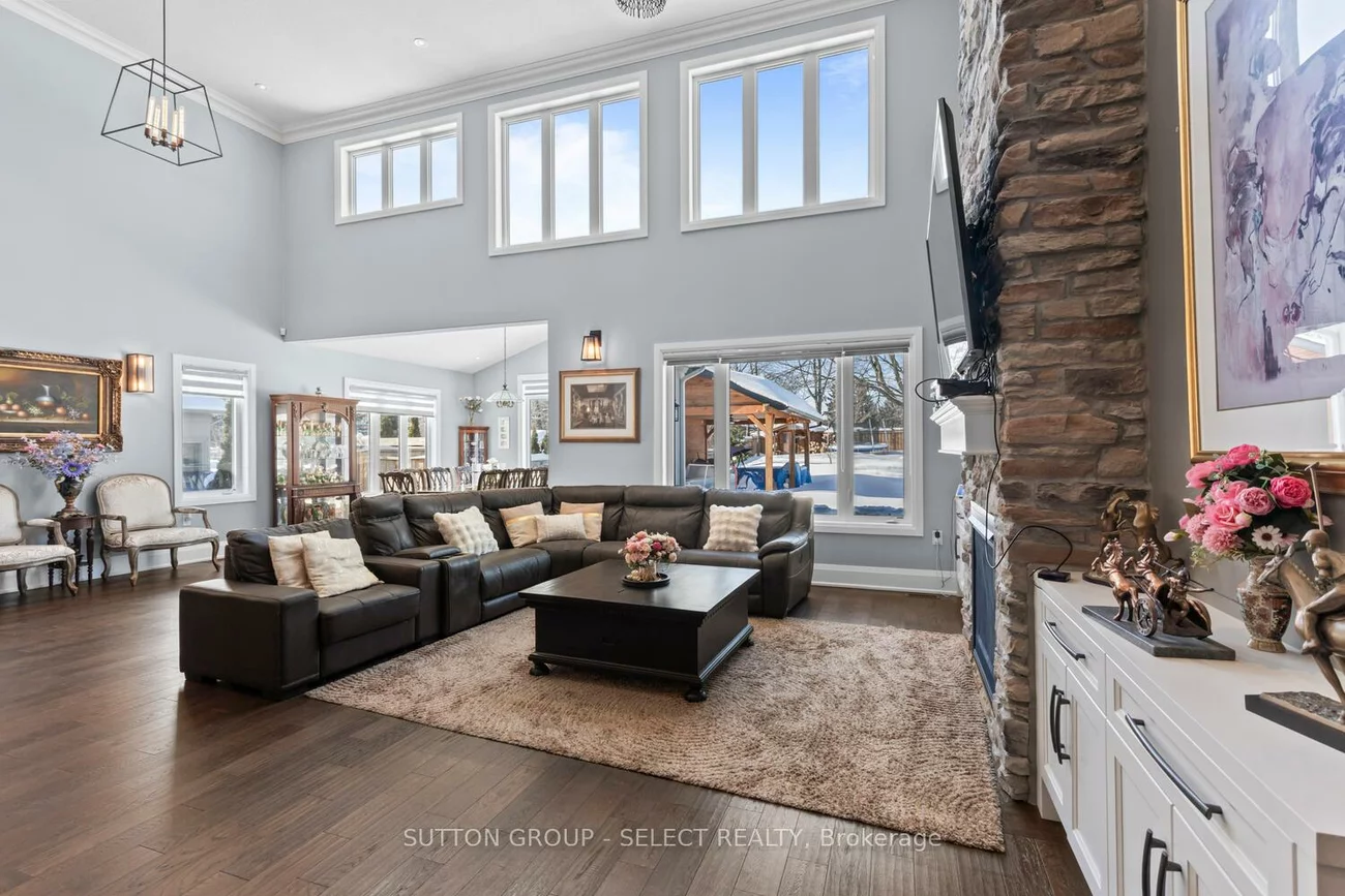 276, Sunnybrae, Stroud, Innisfil