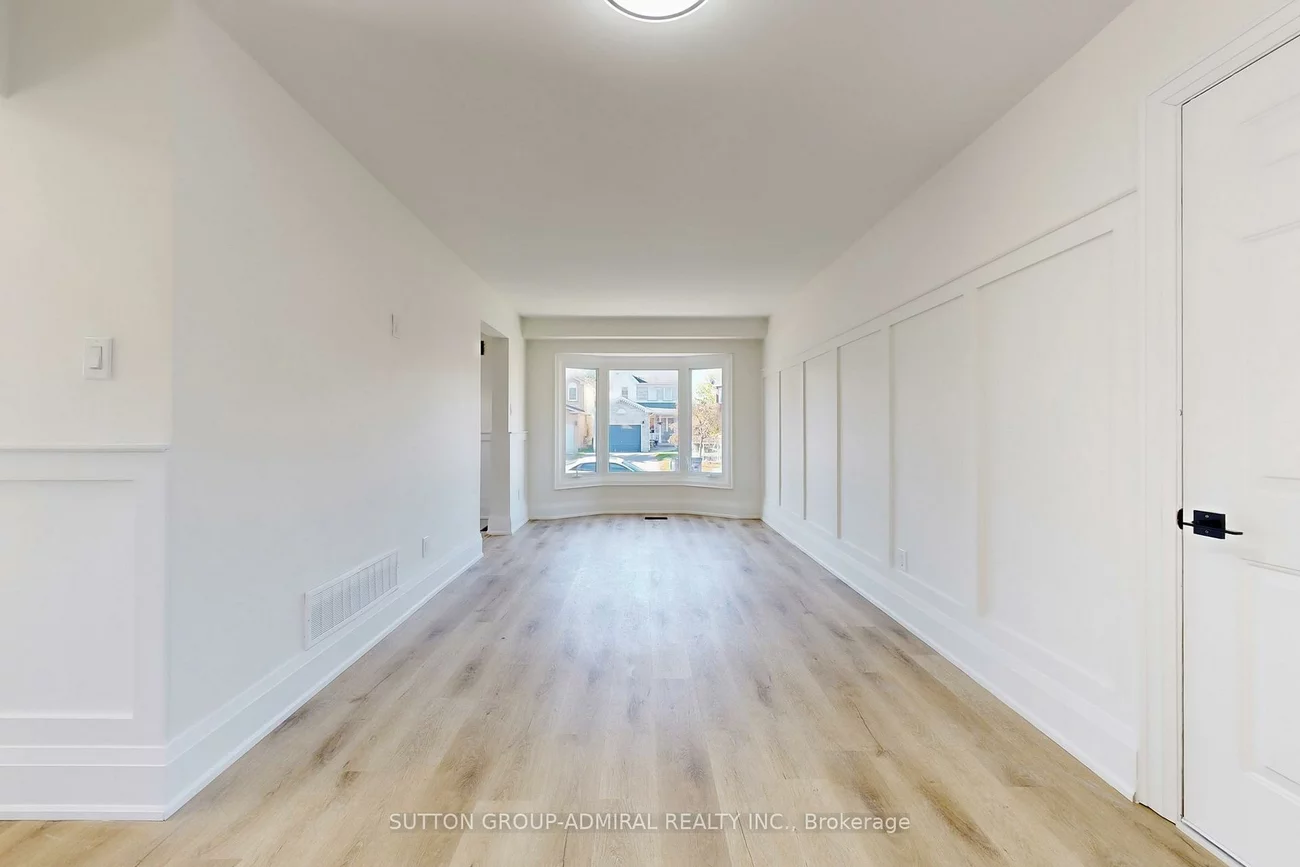 2213, Chalmers, Alcona, Innisfil