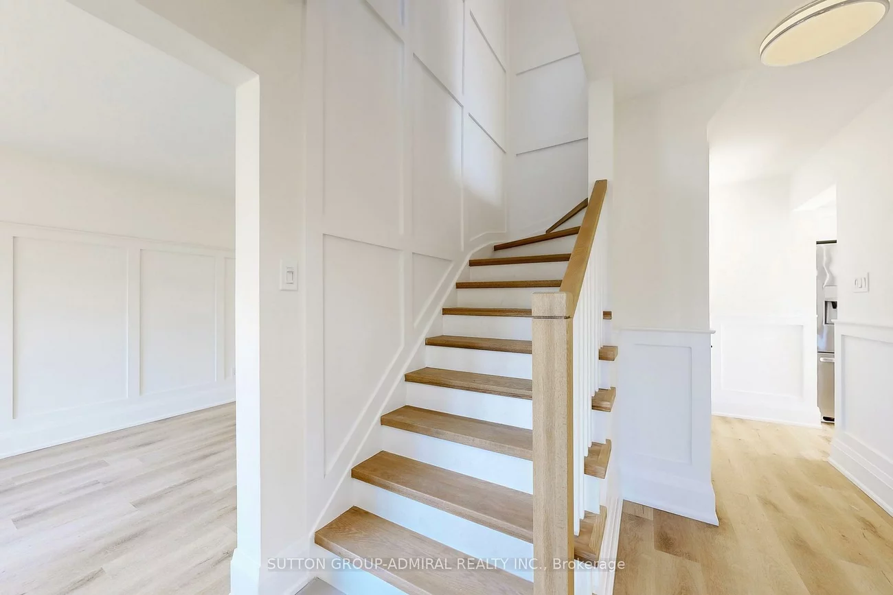 2213, Chalmers, Alcona, Innisfil