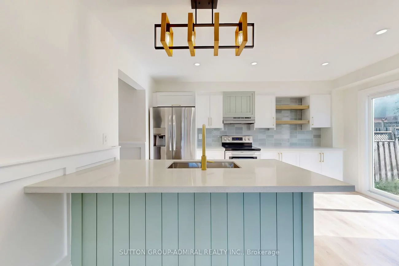 2213, Chalmers, Alcona, Innisfil