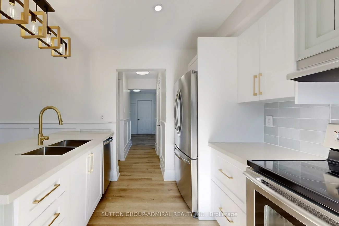 2213, Chalmers, Alcona, Innisfil