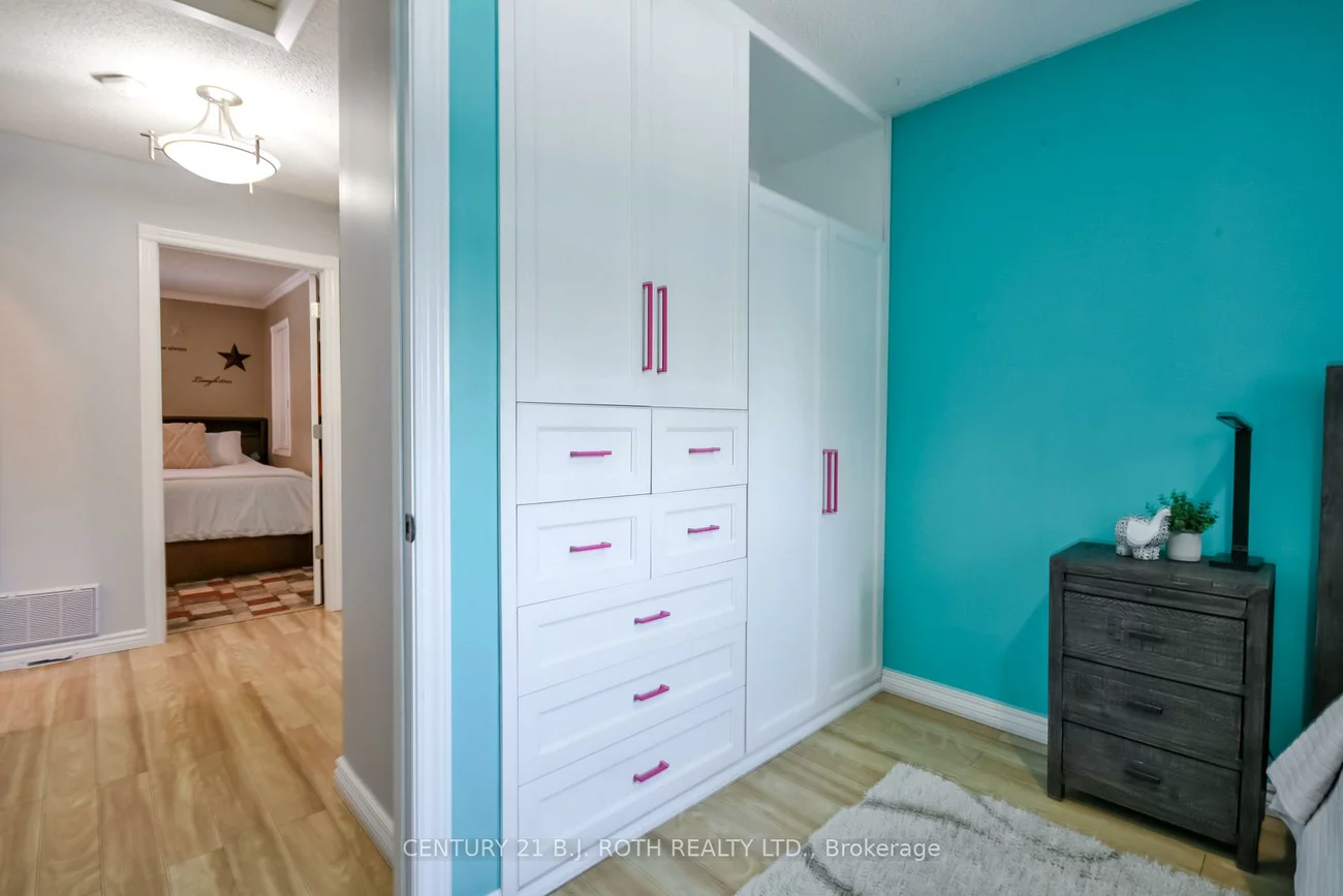 2246, Richardson, Stroud, Innisfil