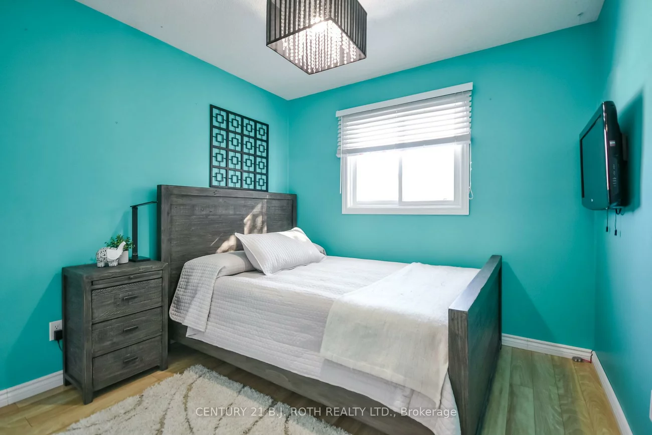 2246, Richardson, Stroud, Innisfil