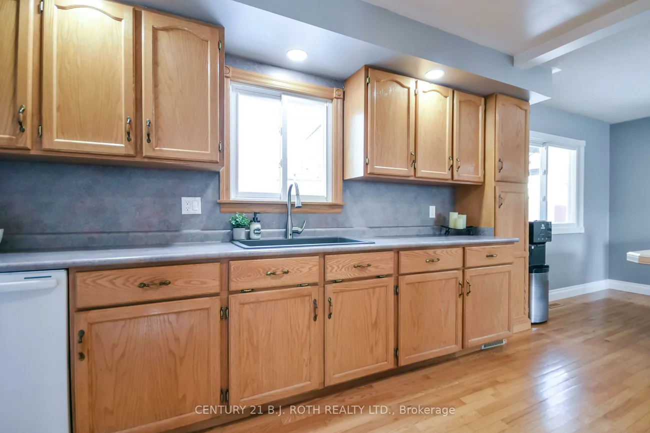 2246, Richardson, Stroud, Innisfil