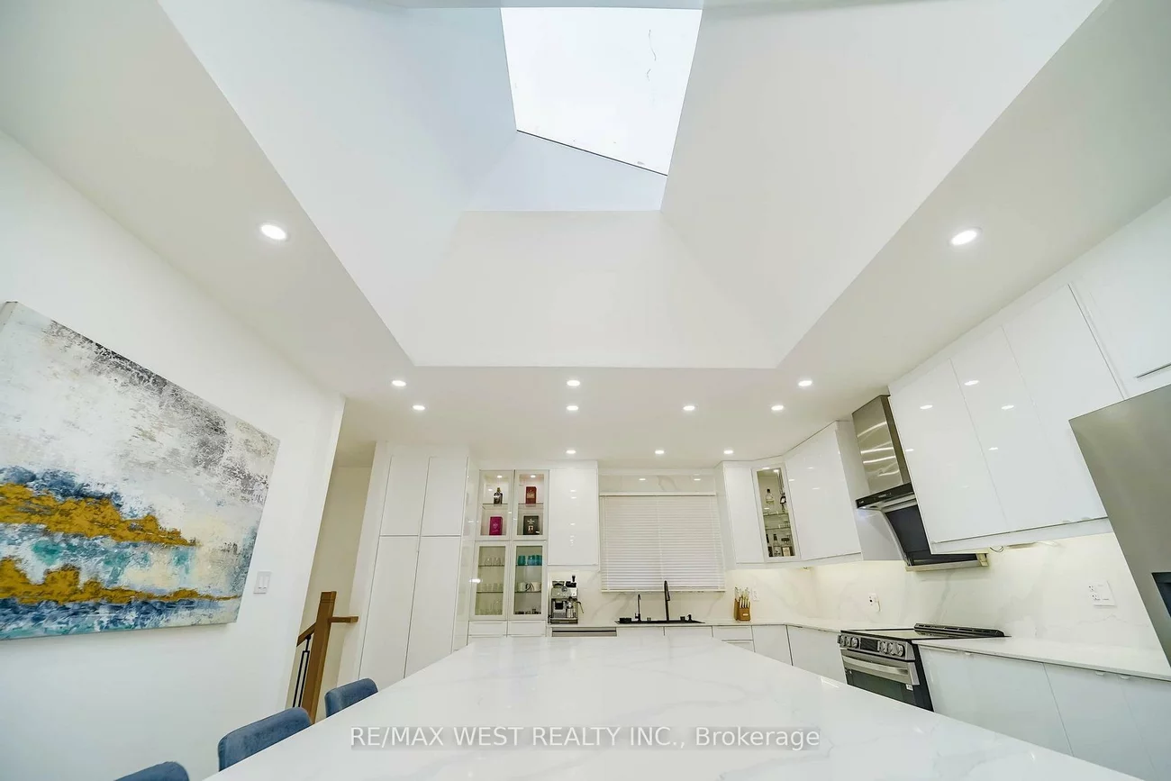 7118, Yonge, Rural Innisfil, Innisfil