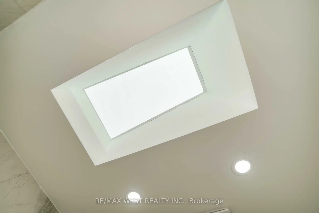 7118, Yonge, Rural Innisfil, Innisfil