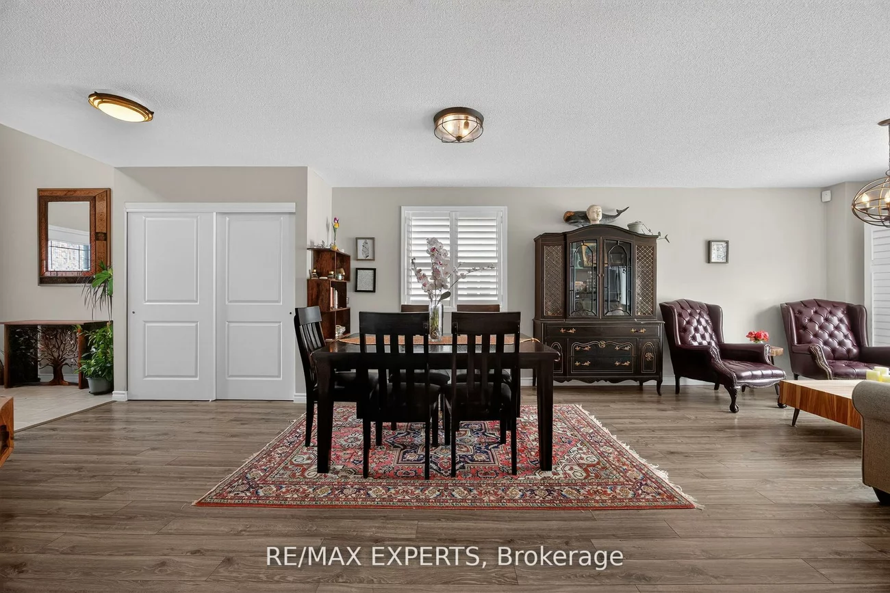 2166, Nevils, Alcona, Innisfil