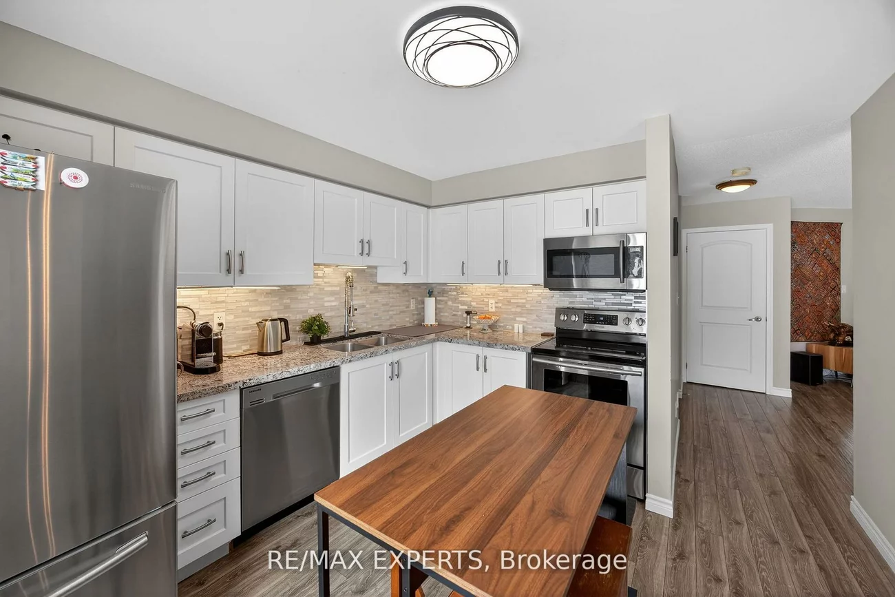 2166, Nevils, Alcona, Innisfil