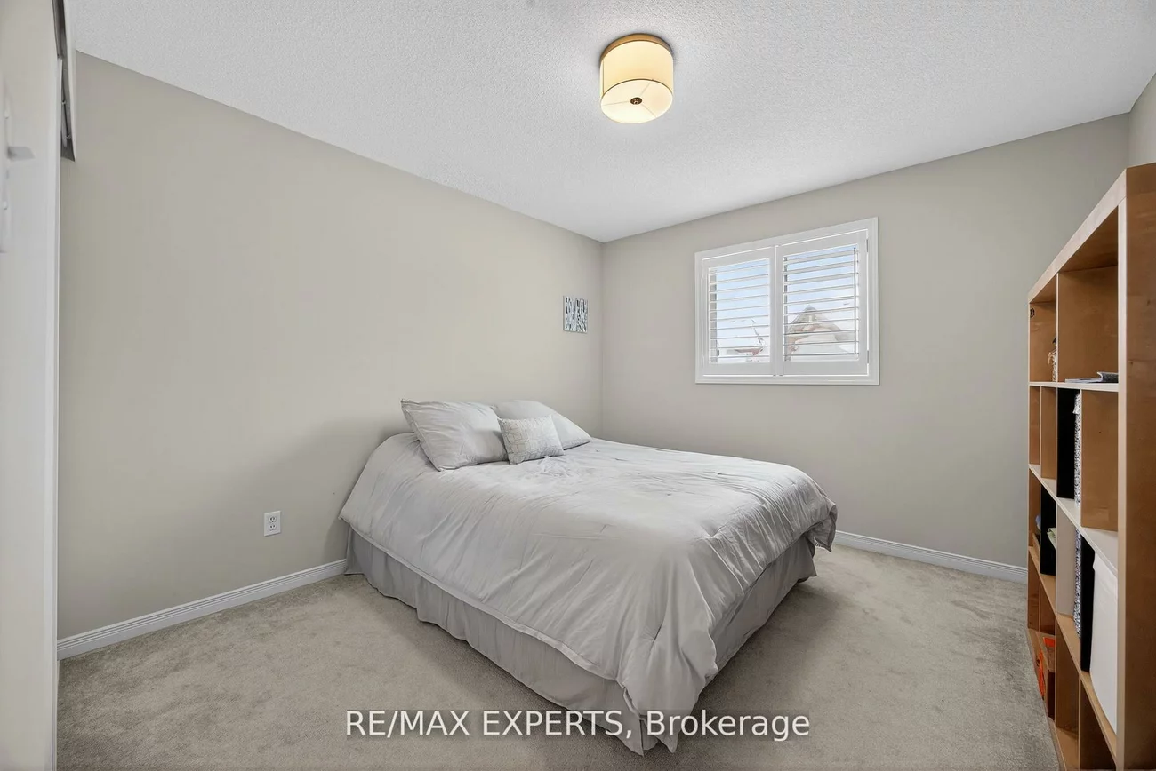 2166, Nevils, Alcona, Innisfil