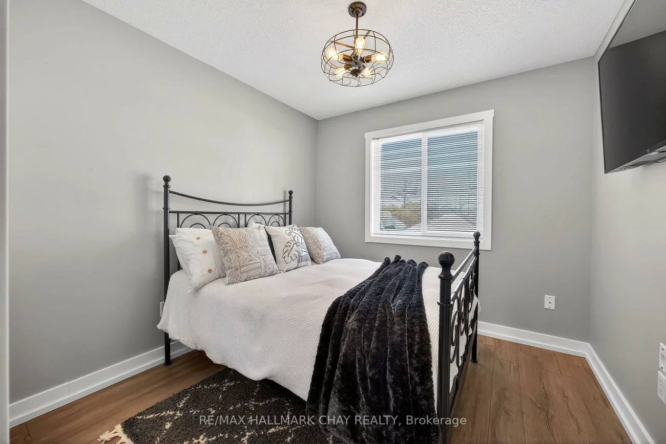 1412, Forest, Alcona, Innisfil