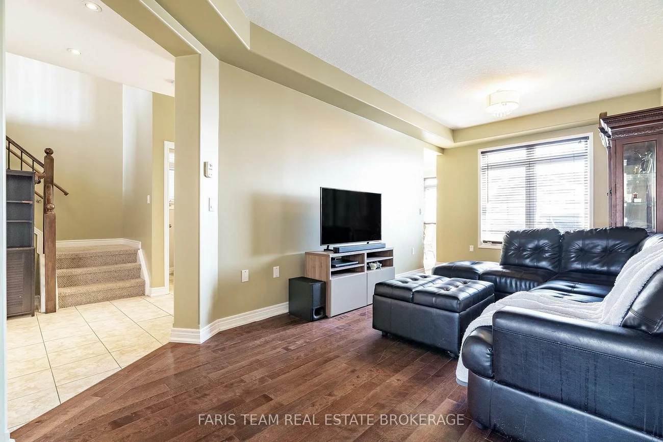 1845, Lamstone, Alcona, Innisfil