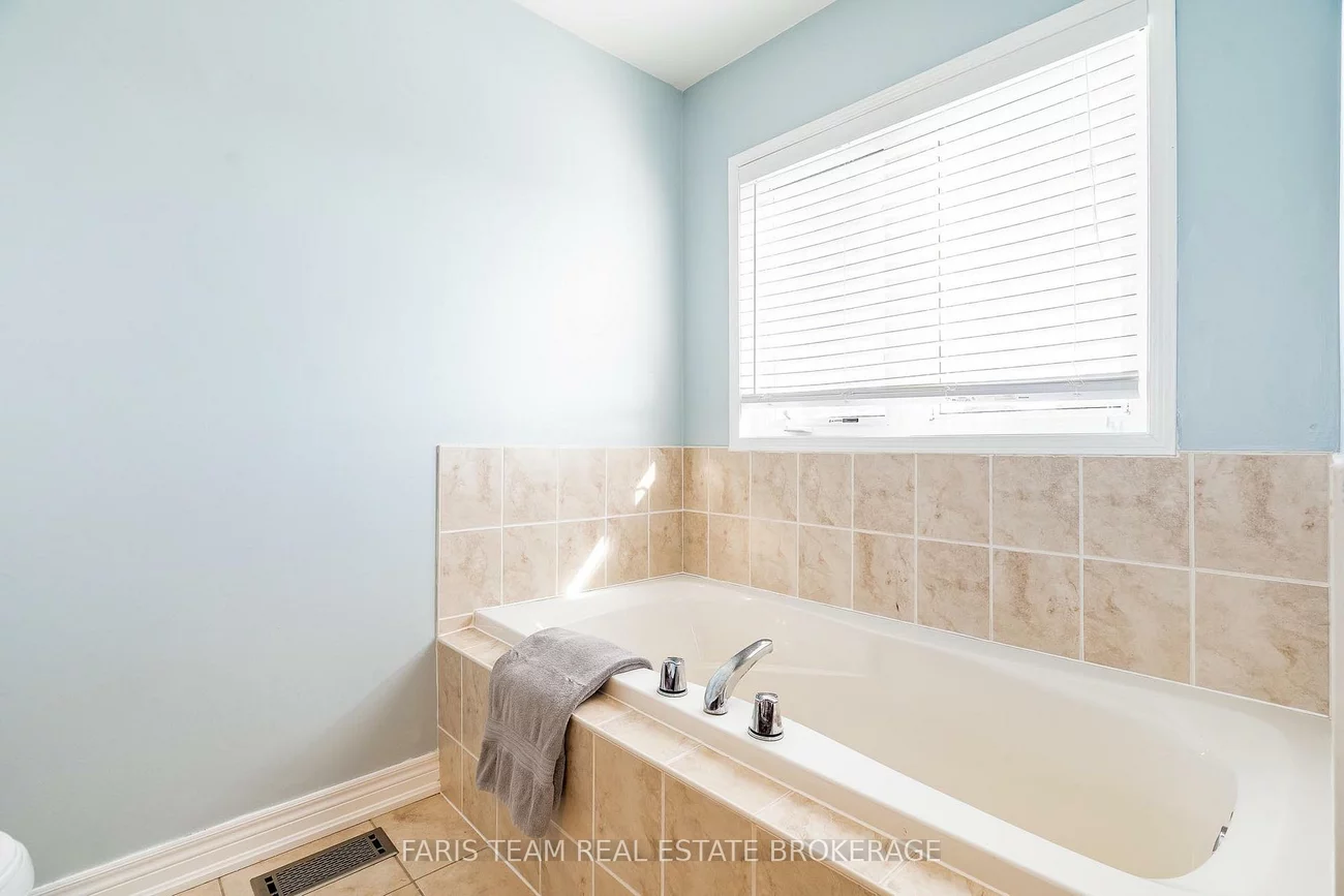 1845, Lamstone, Alcona, Innisfil