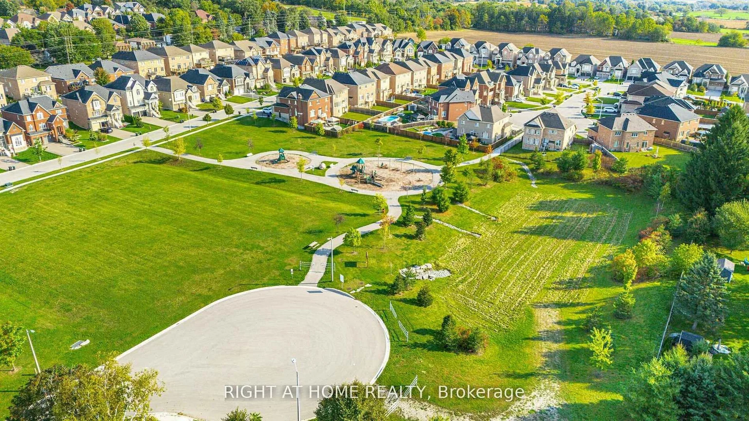 17, Ravenscraig, Cookstown, Innisfil