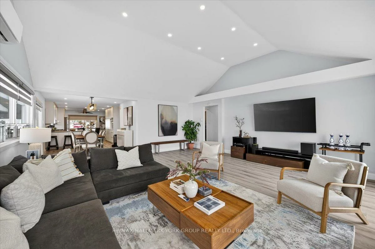 2525, Leonard, Alcona, Innisfil