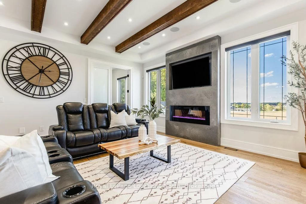 22, EAST JOHN, Cookstown, Innisfil