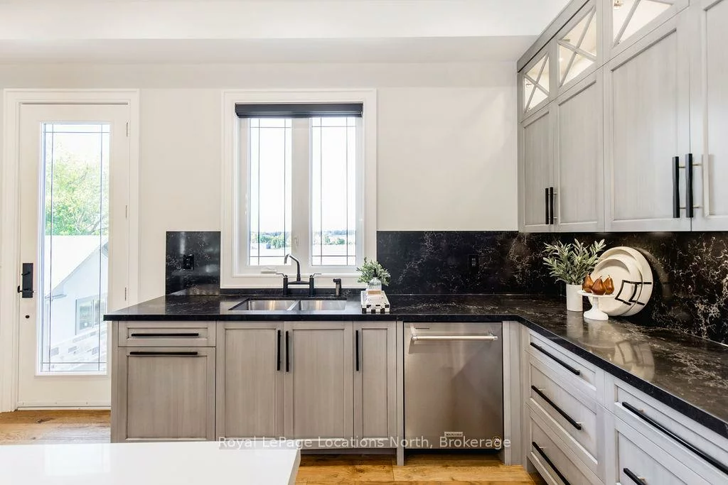 22, EAST JOHN, Cookstown, Innisfil