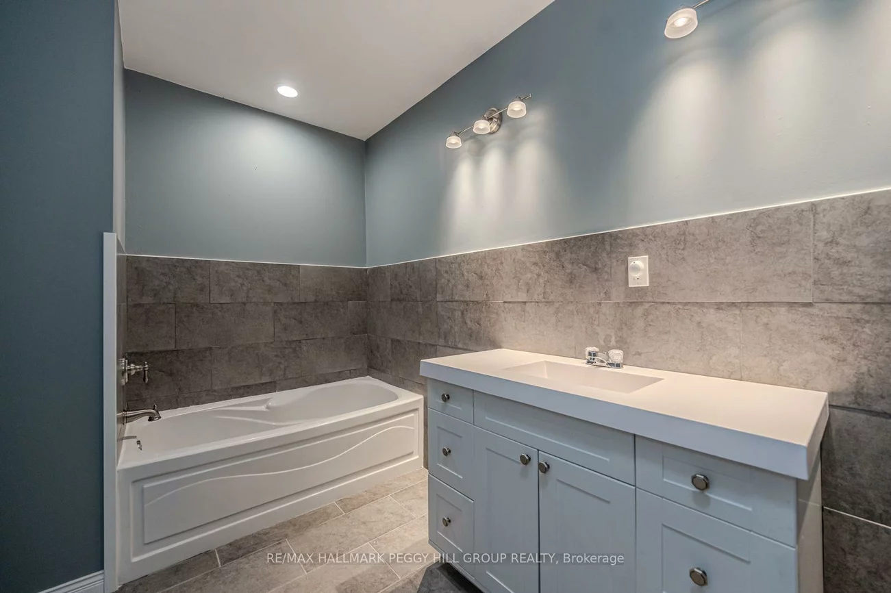 1923, 10th, Stroud, Innisfil