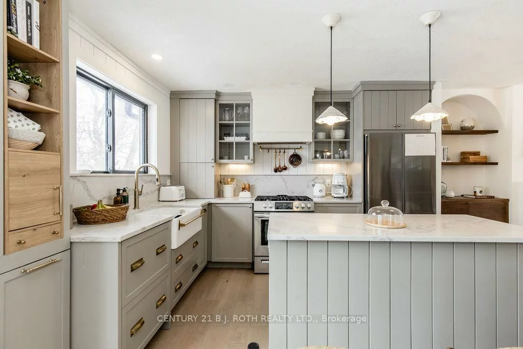 7845, YONGE, Stroud, Innisfil