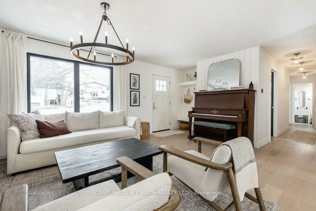 7845, YONGE, Stroud, Innisfil