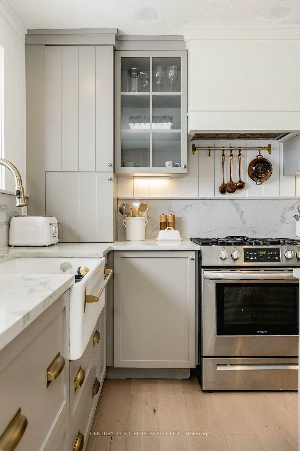 7845, YONGE, Stroud, Innisfil