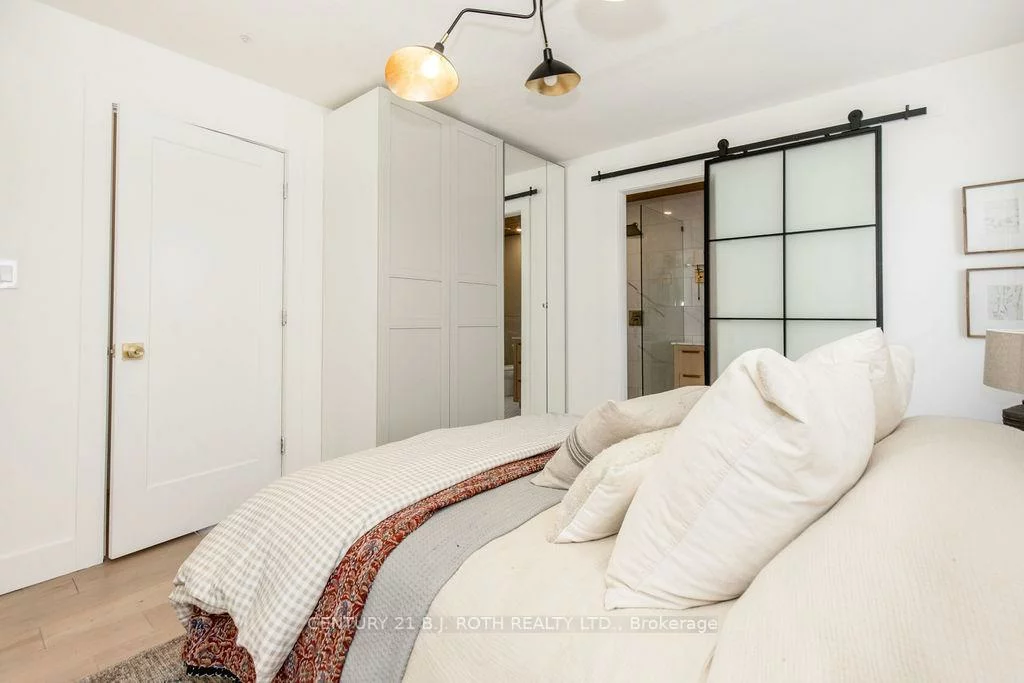 7845, YONGE, Stroud, Innisfil