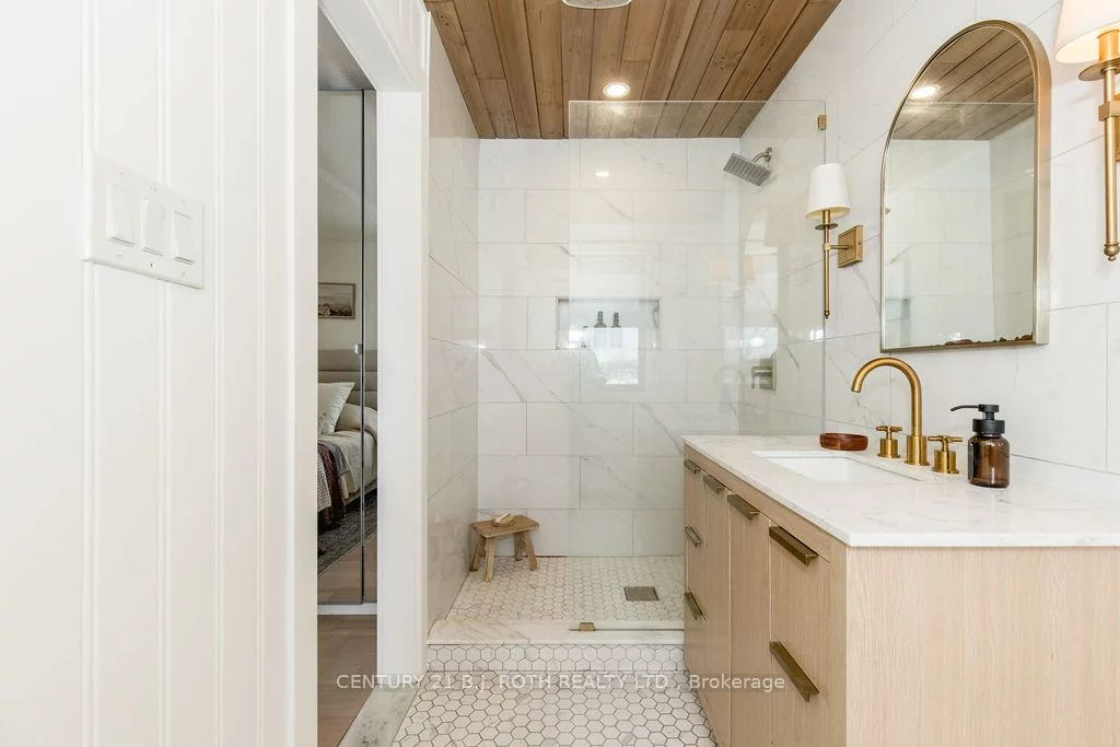 7845, YONGE, Stroud, Innisfil