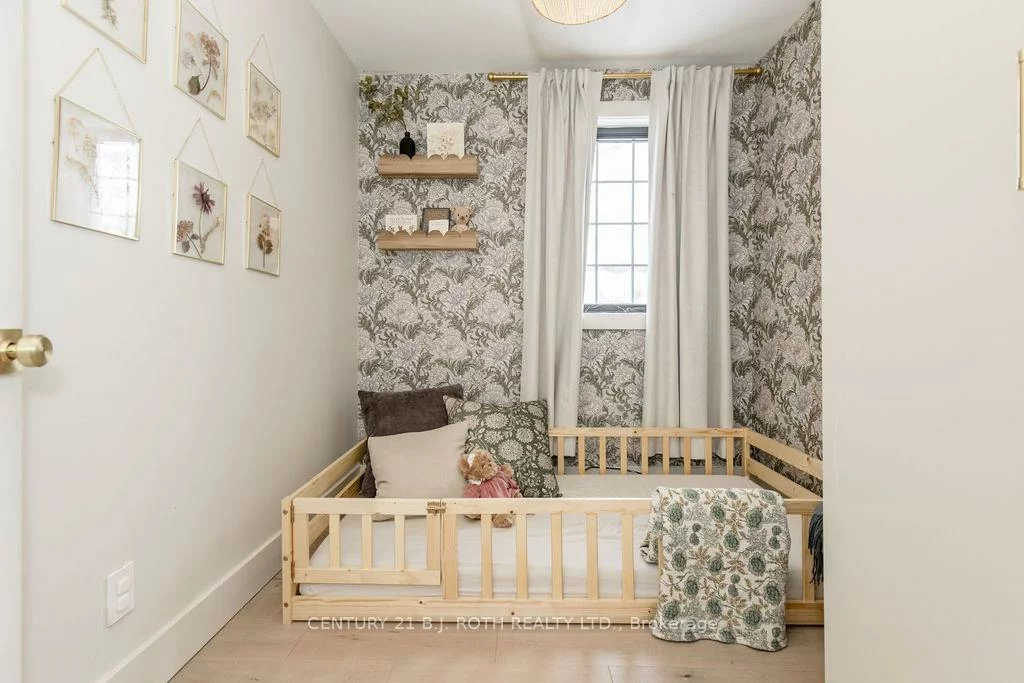 7845, YONGE, Stroud, Innisfil