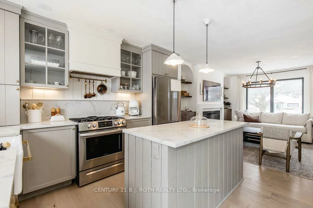 7845, YONGE, Stroud, Innisfil