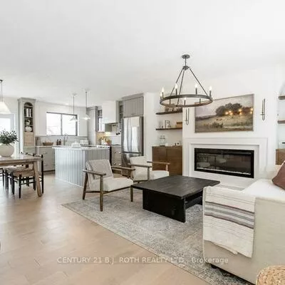 7845, YONGE, Stroud, Innisfil