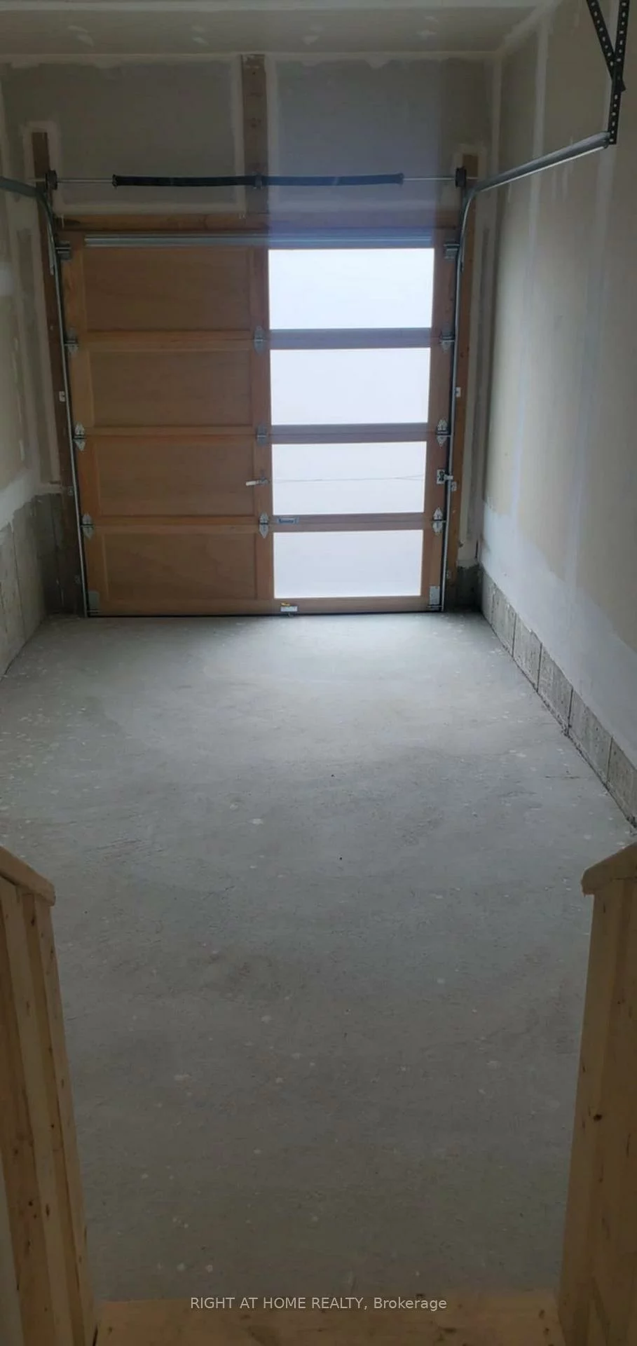 1320, Davis, Lefroy, Innisfil