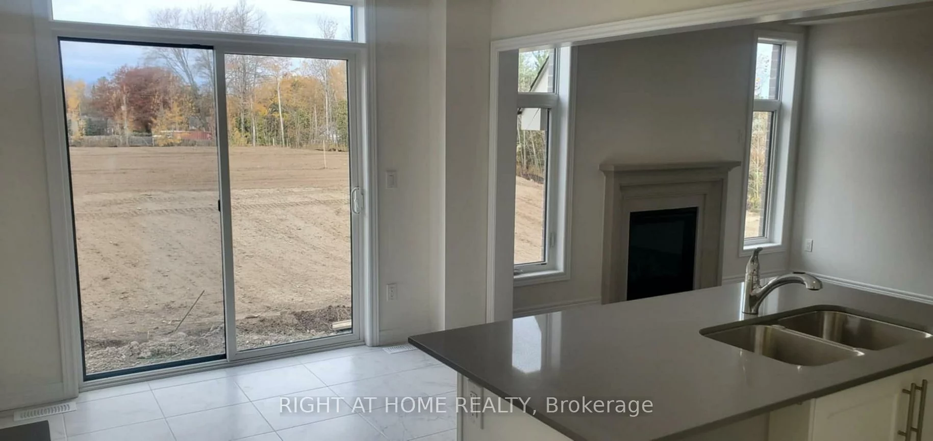 1320, Davis, Lefroy, Innisfil