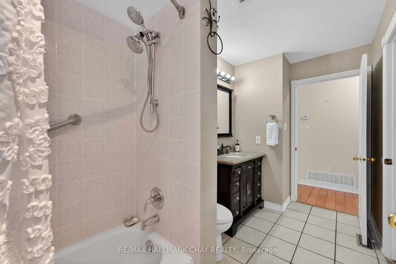 2175, Adullam, Alcona, Innisfil