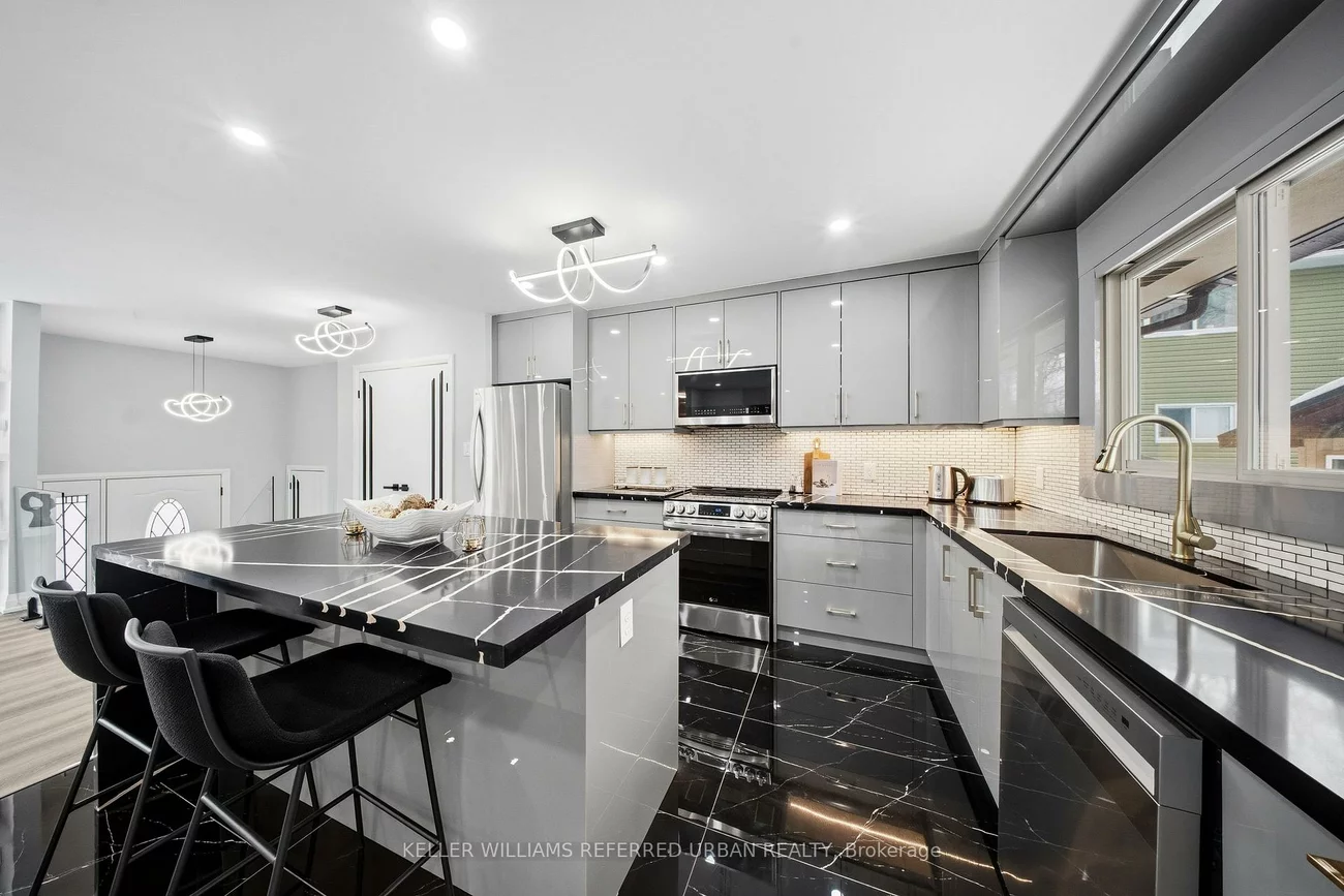 3866, Dixon, Rural Innisfil, Innisfil