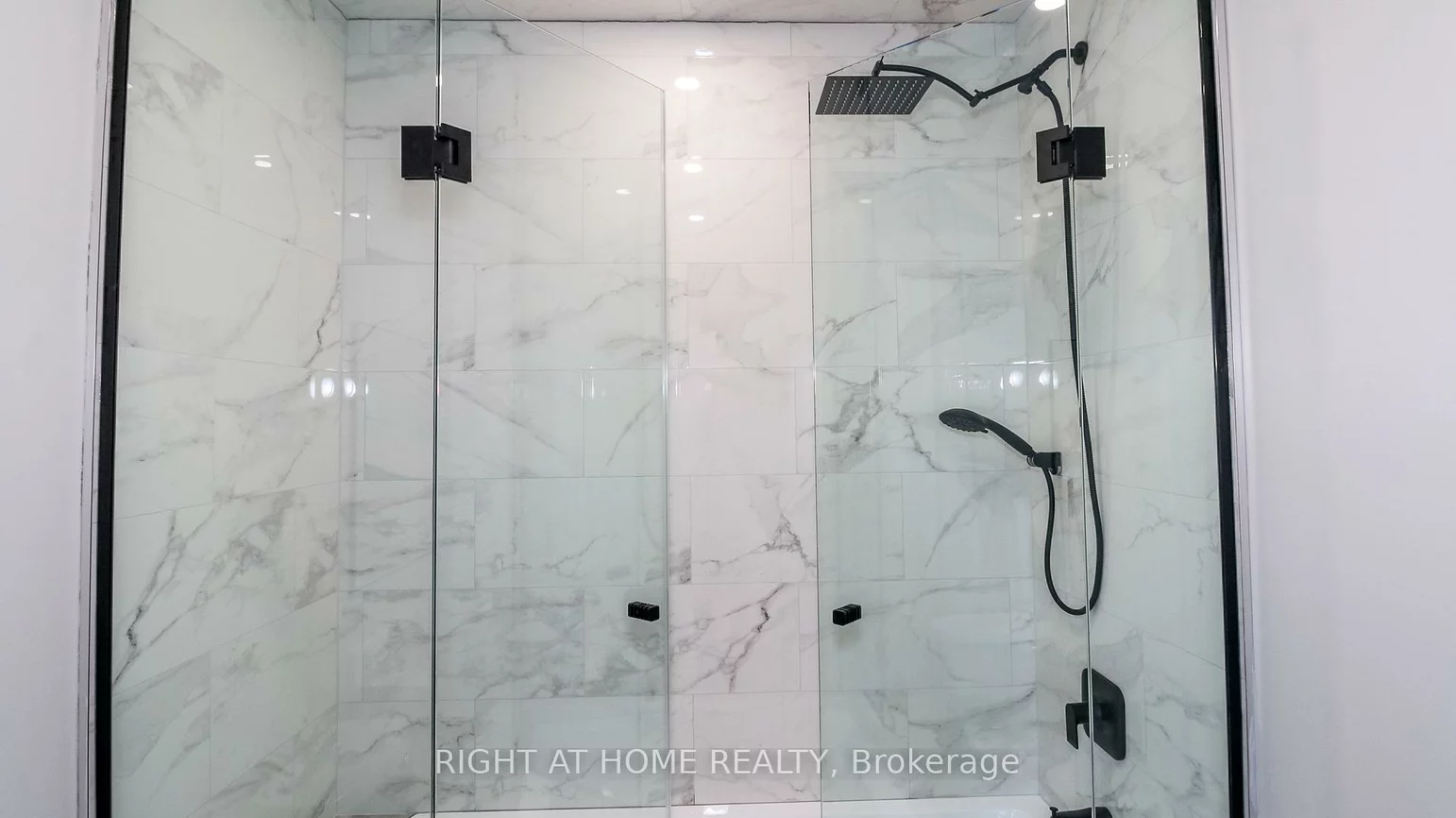 1012, Ferrier, Lefroy, Innisfil