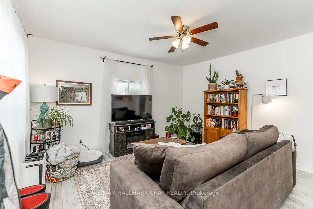 960, Gilmore, Lefroy, Innisfil