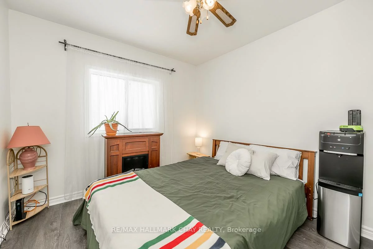 960, Gilmore, Lefroy, Innisfil