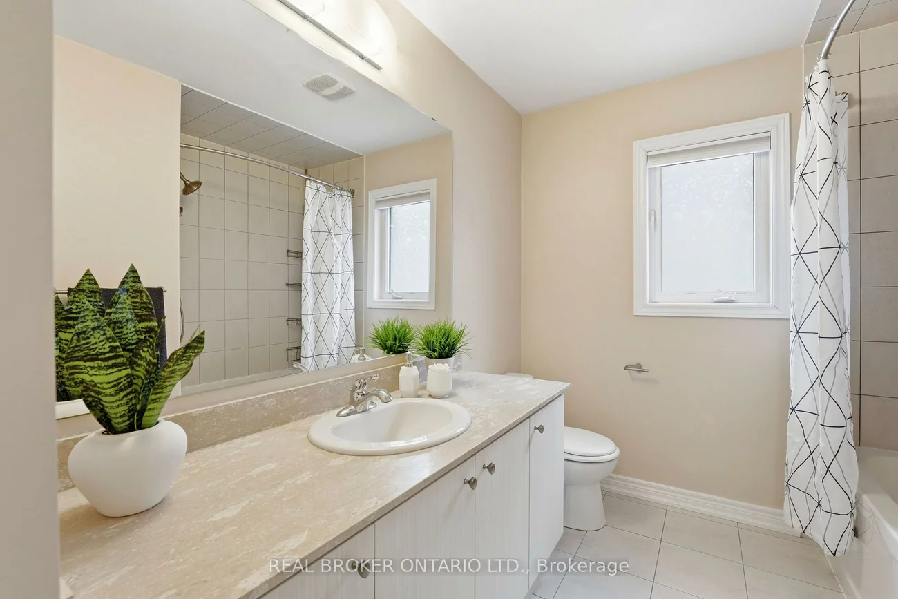 2056, Dale, Alcona, Innisfil