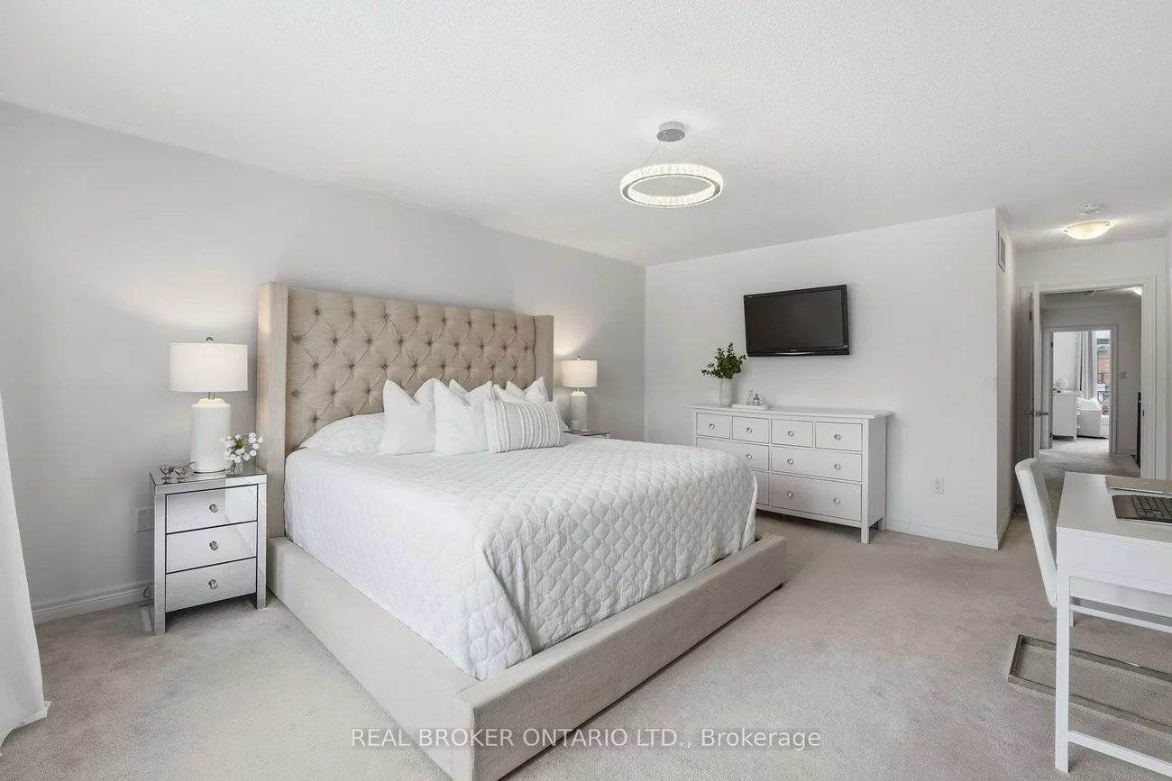 2056, Dale, Alcona, Innisfil