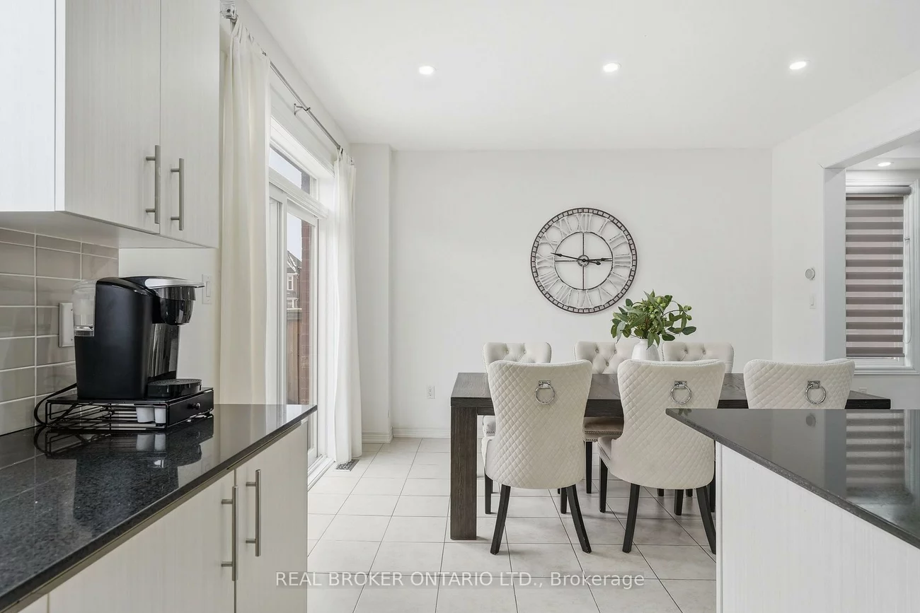 2056, Dale, Alcona, Innisfil