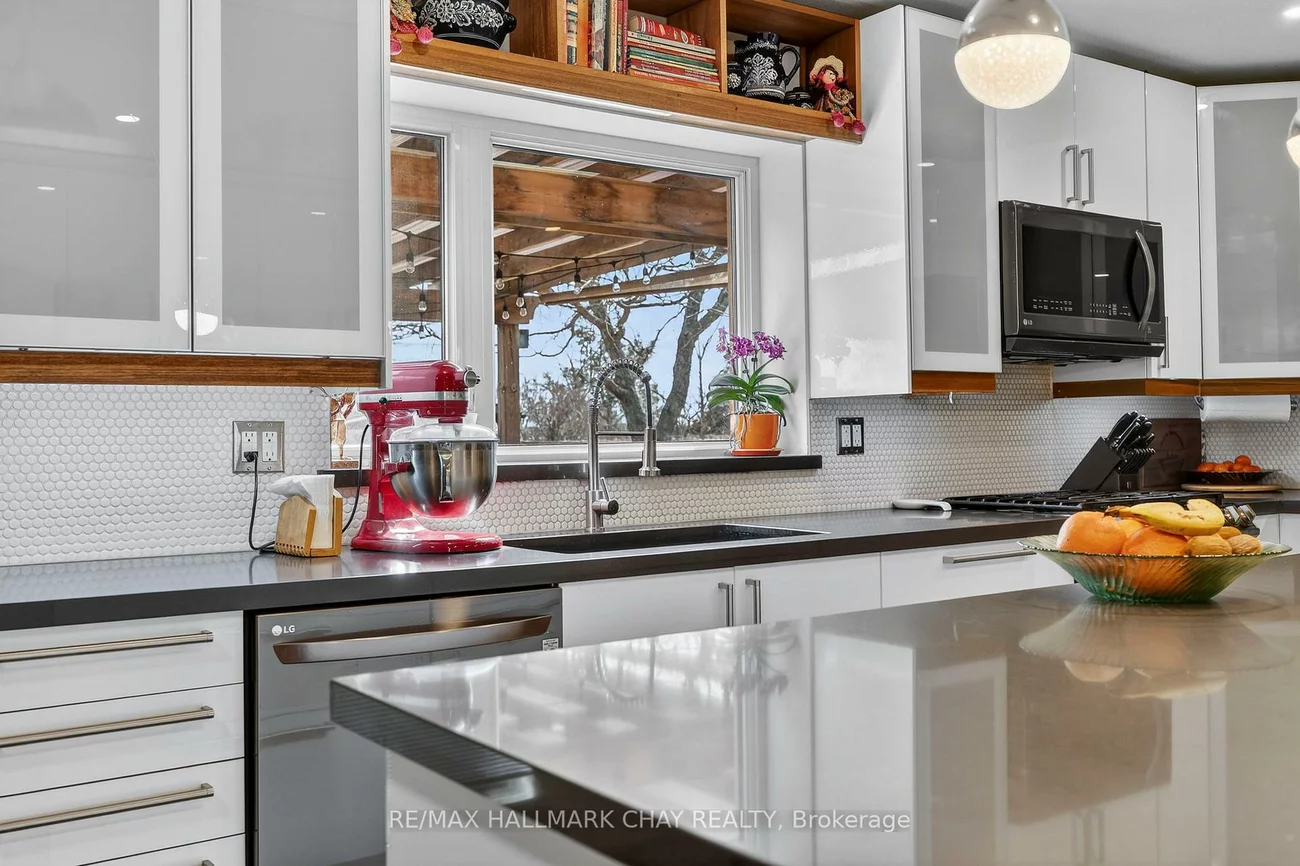 2151, Hughes, Gilford, Innisfil