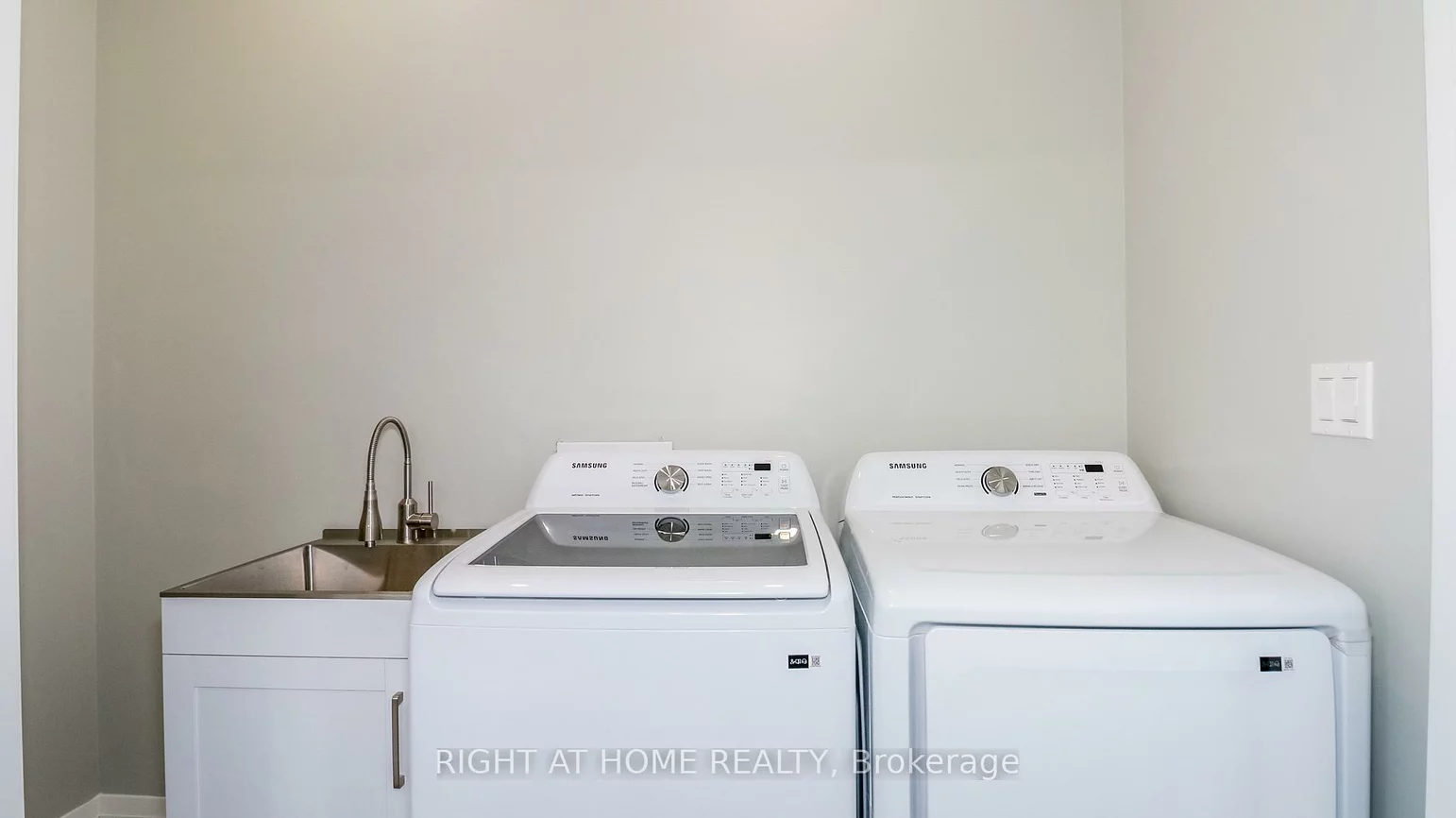 1012, Ferrier, Lefroy, Innisfil