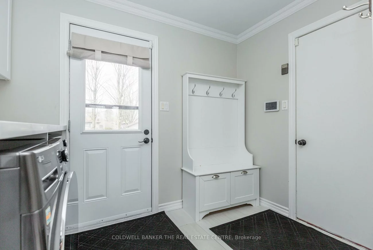 2218, Mildred, Alcona, Innisfil