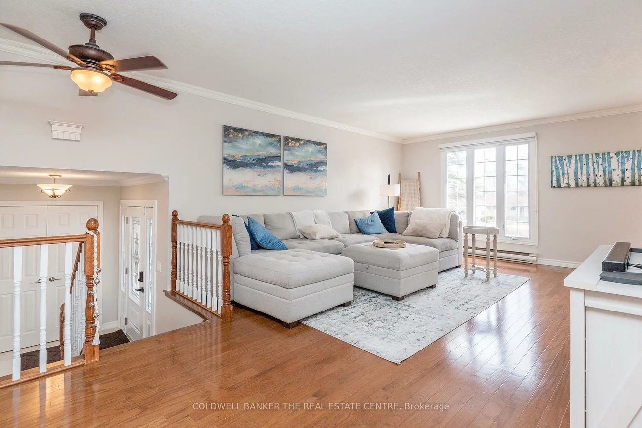 2218, Mildred, Alcona, Innisfil