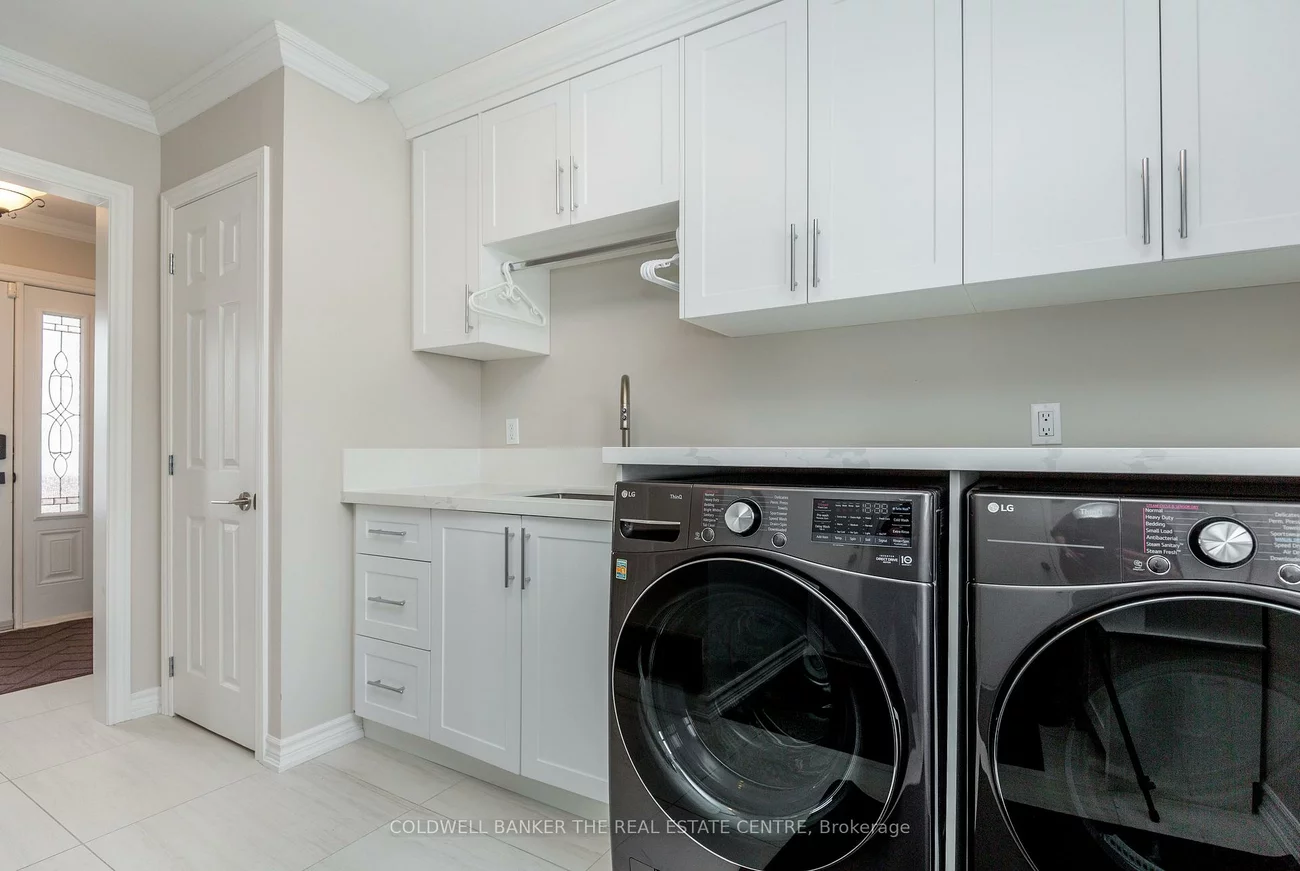 2218, Mildred, Alcona, Innisfil