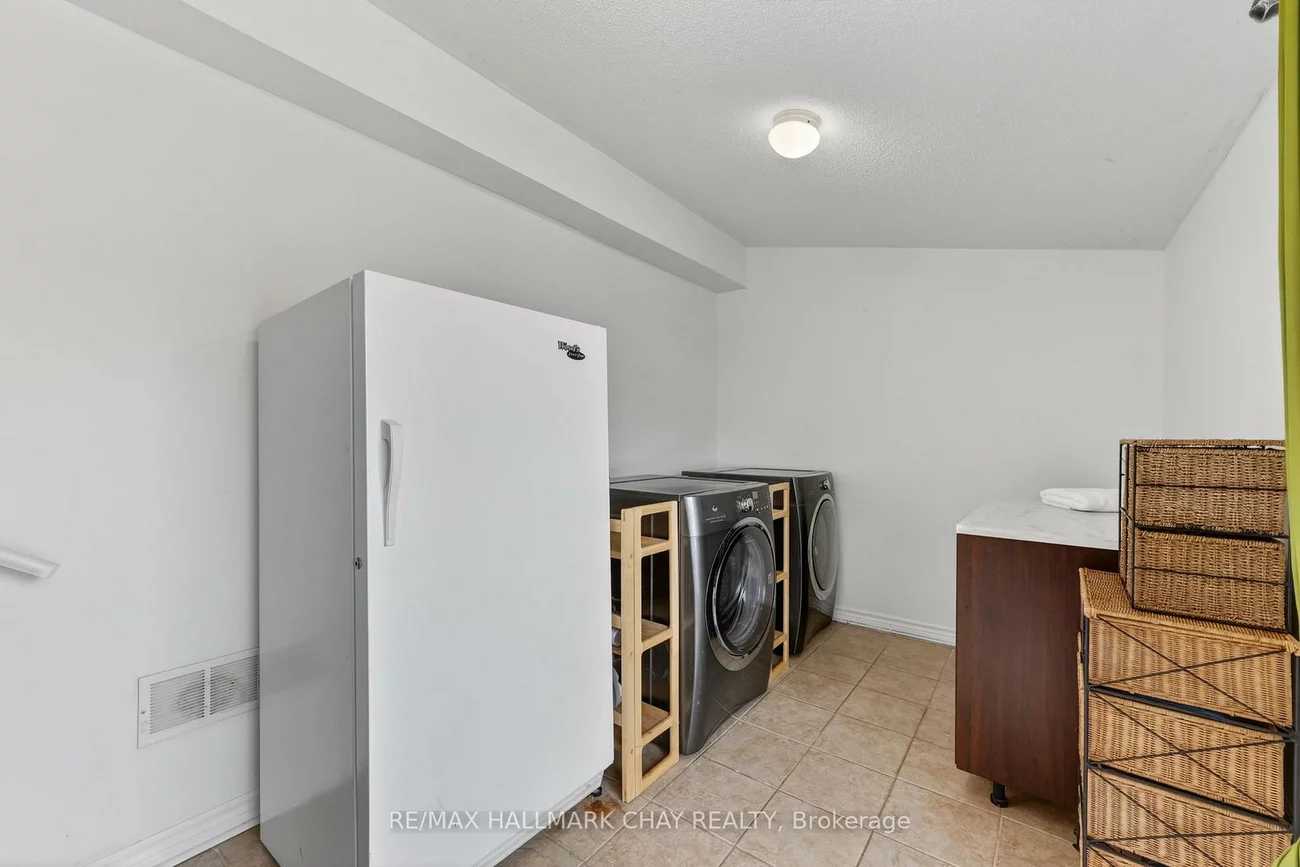 10, Wellington, Cookstown, Innisfil