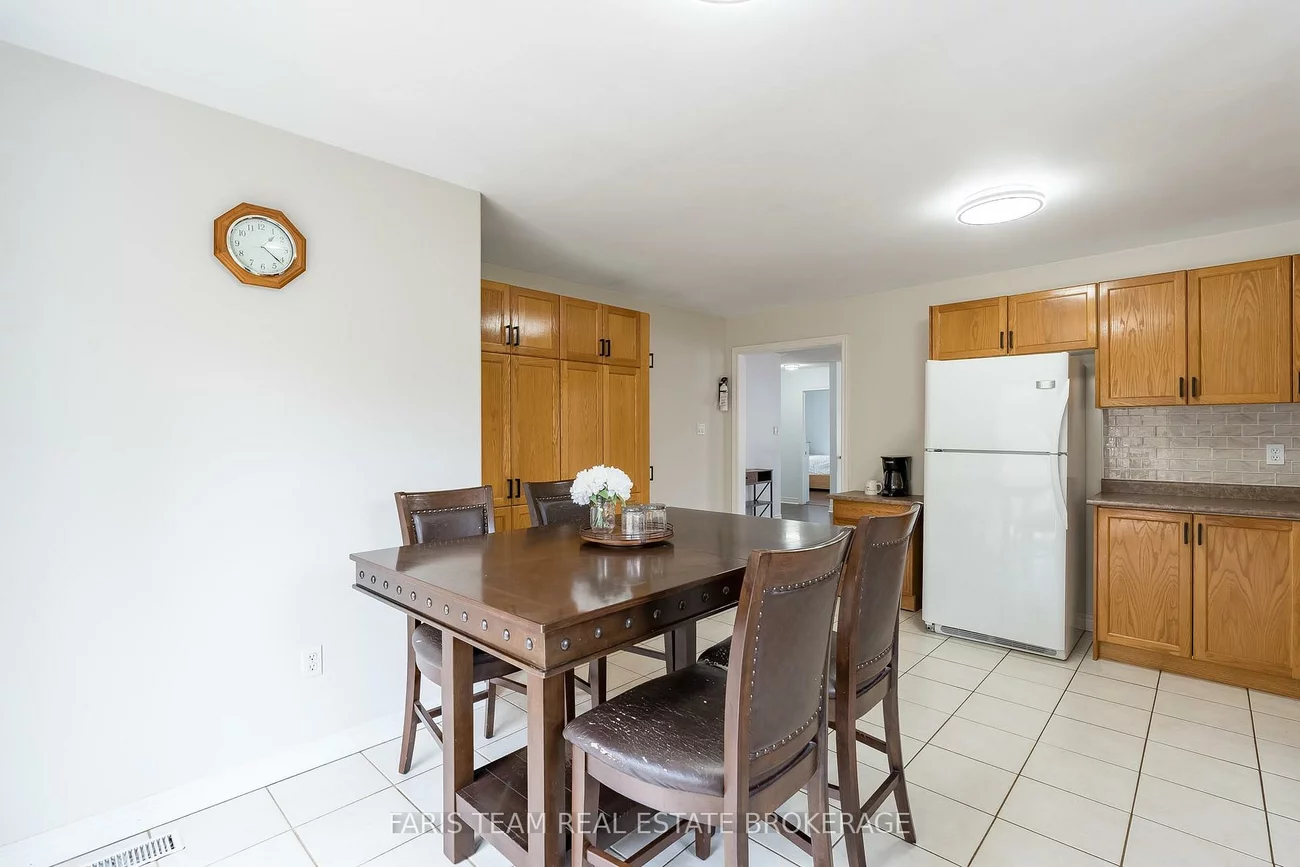 1004, Leslie, Alcona, Innisfil