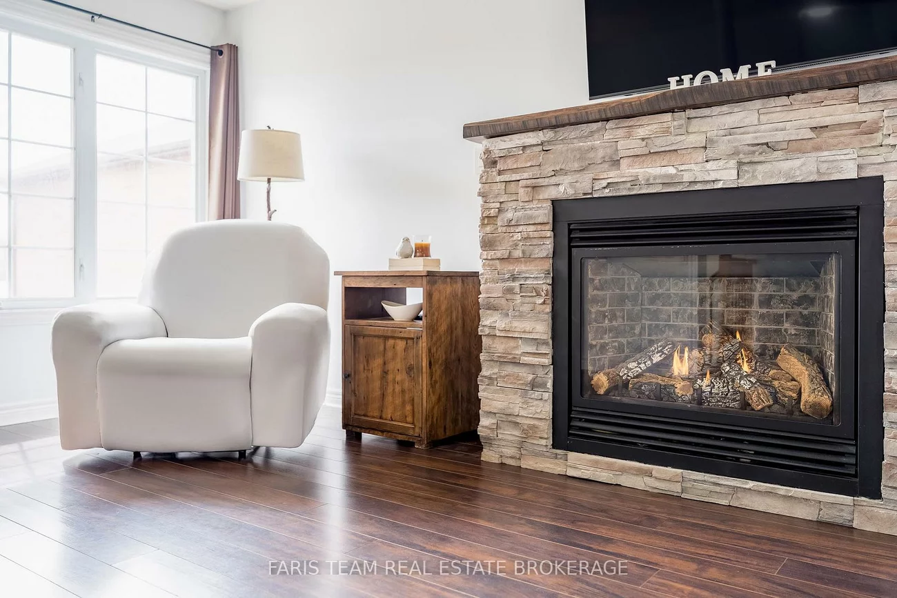 1004, Leslie, Alcona, Innisfil