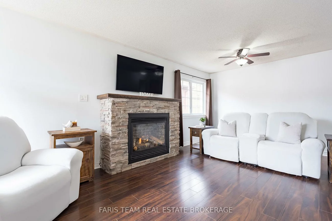 1004, Leslie, Alcona, Innisfil