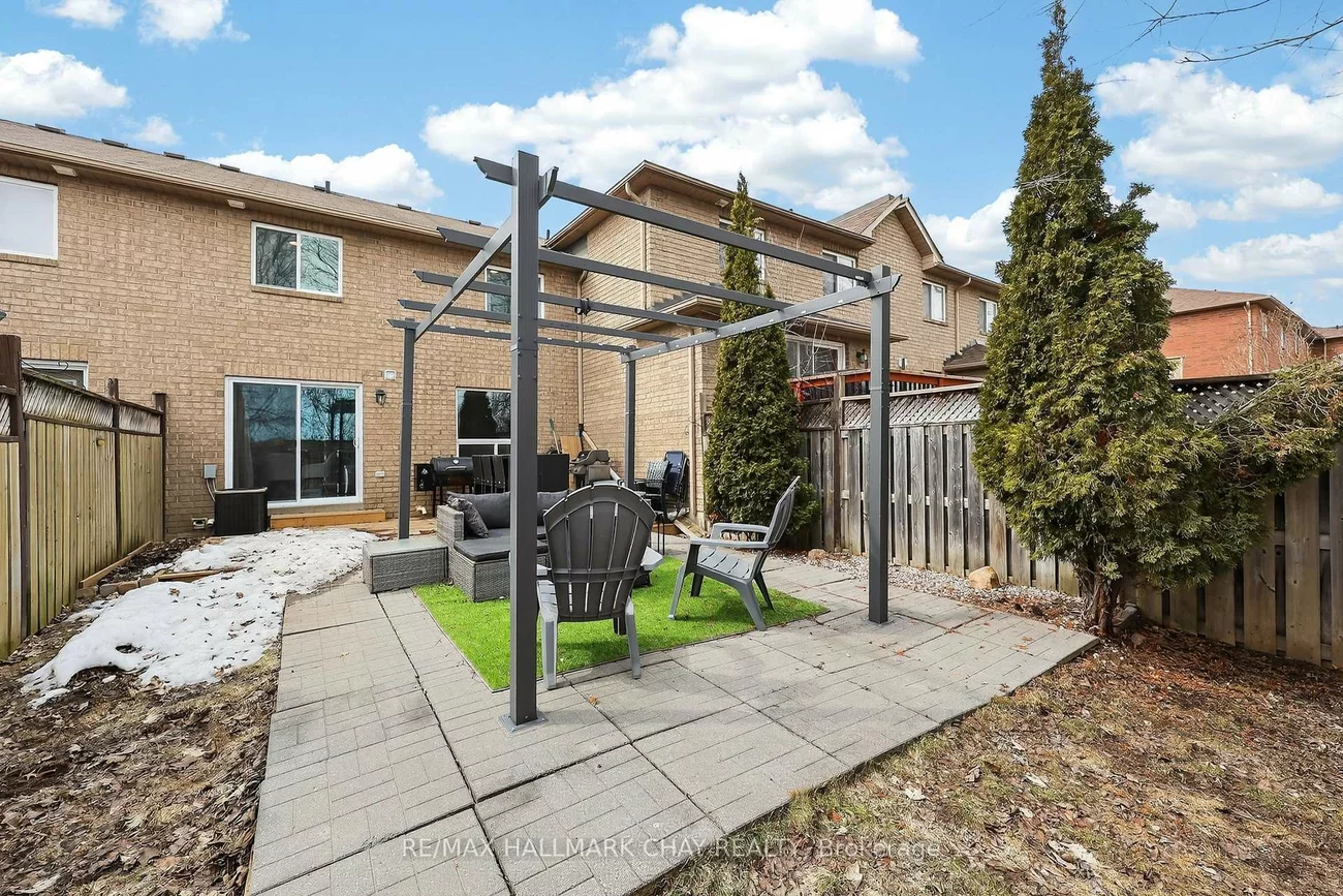 2057, Osbond, Alcona, Innisfil